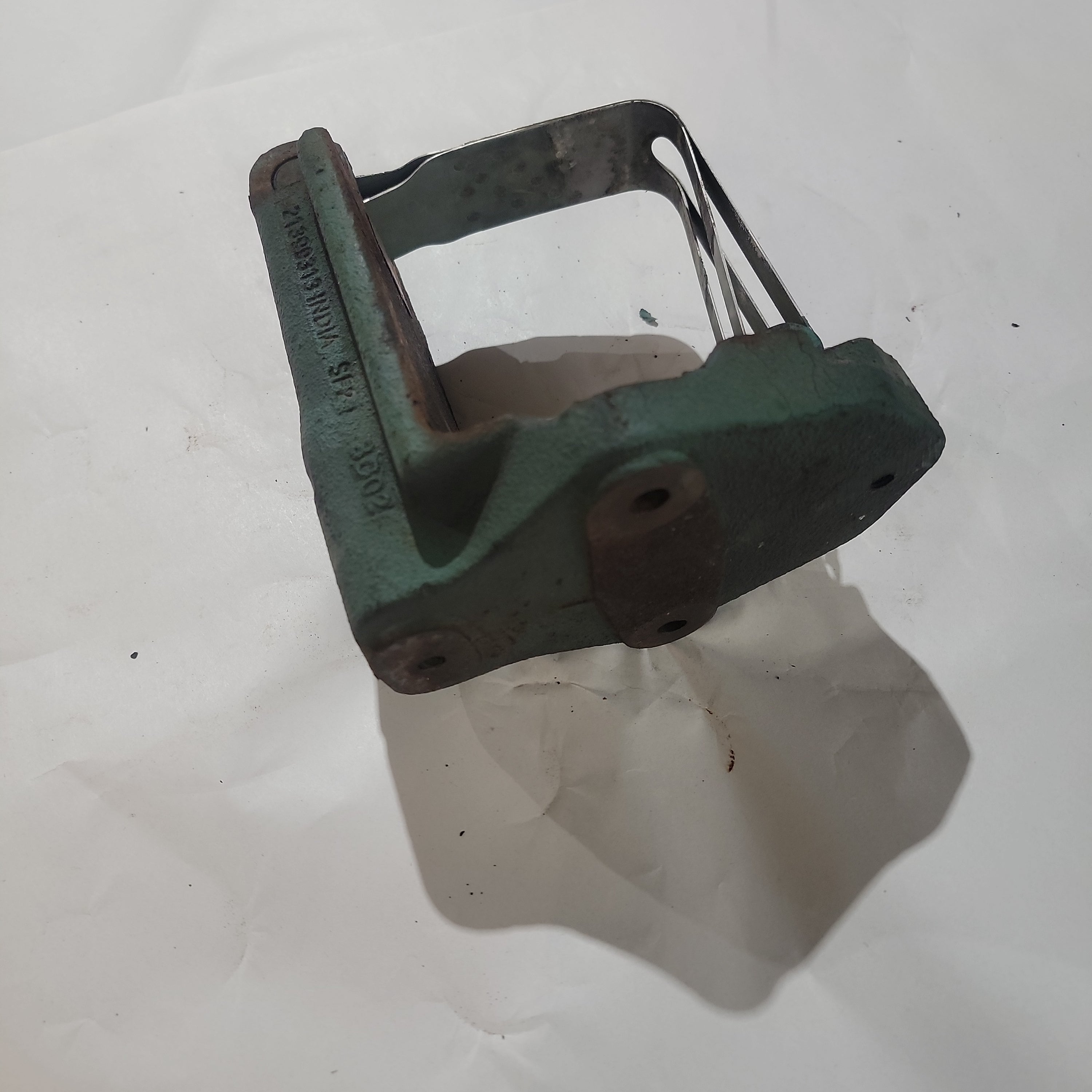 Volvo 21399313 Engine Support Bracket | Used │ Volvo │ All Pro Truck Parts