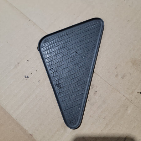 Volvo 20458420 Pad for Volvo VNL | Used │ Volvo │ All Pro Truck Parts